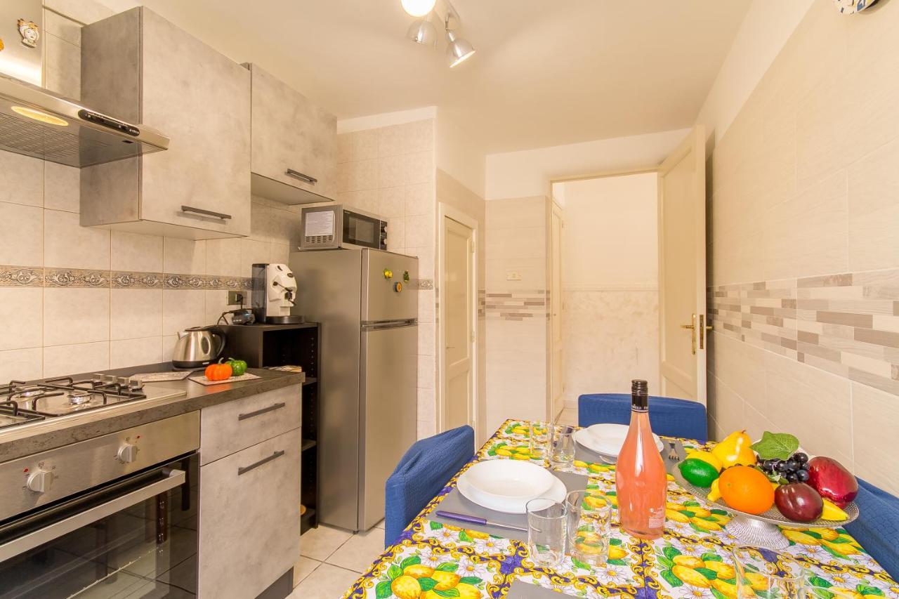 Sicula Home Few Minutes To Sea - Happy Rentals Catania Bagian luar foto