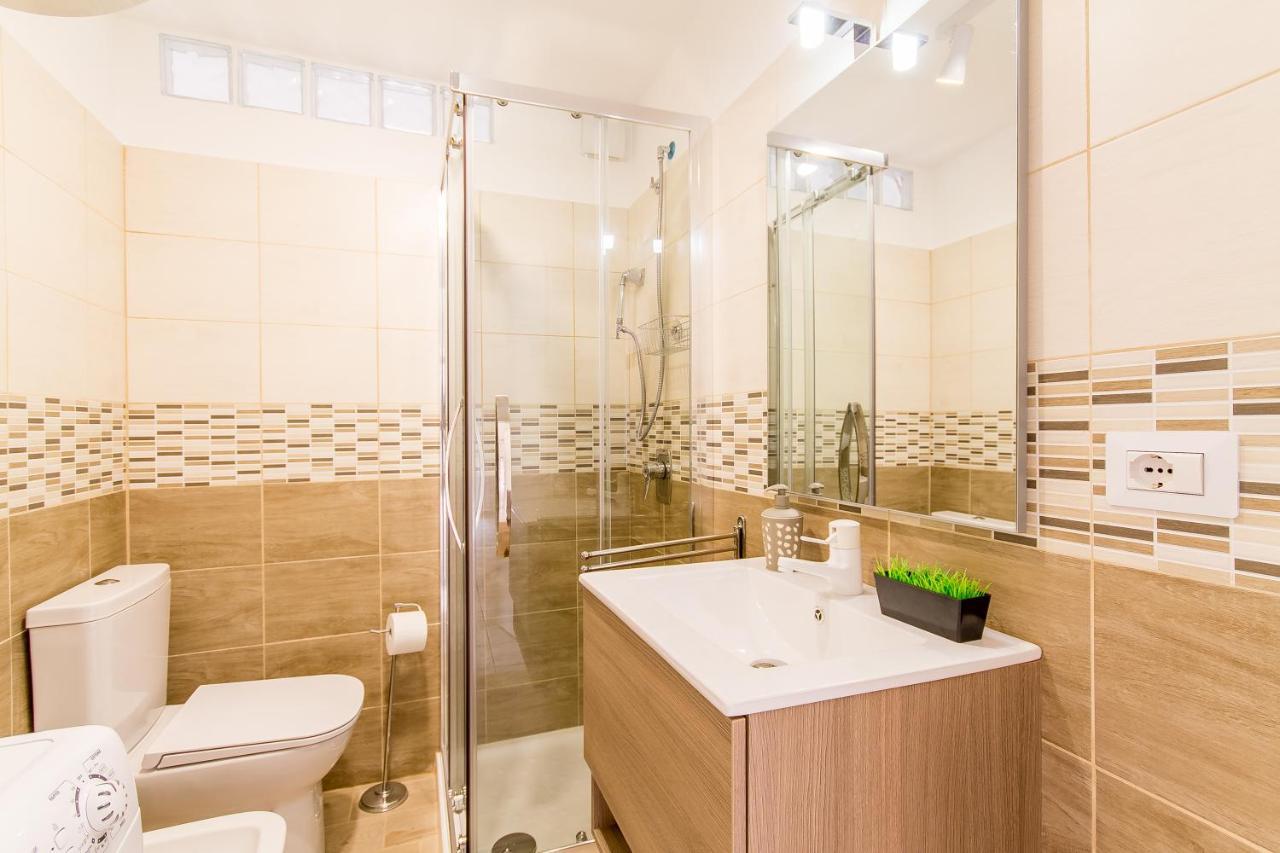 Sicula Home Few Minutes To Sea - Happy Rentals Catania Bagian luar foto