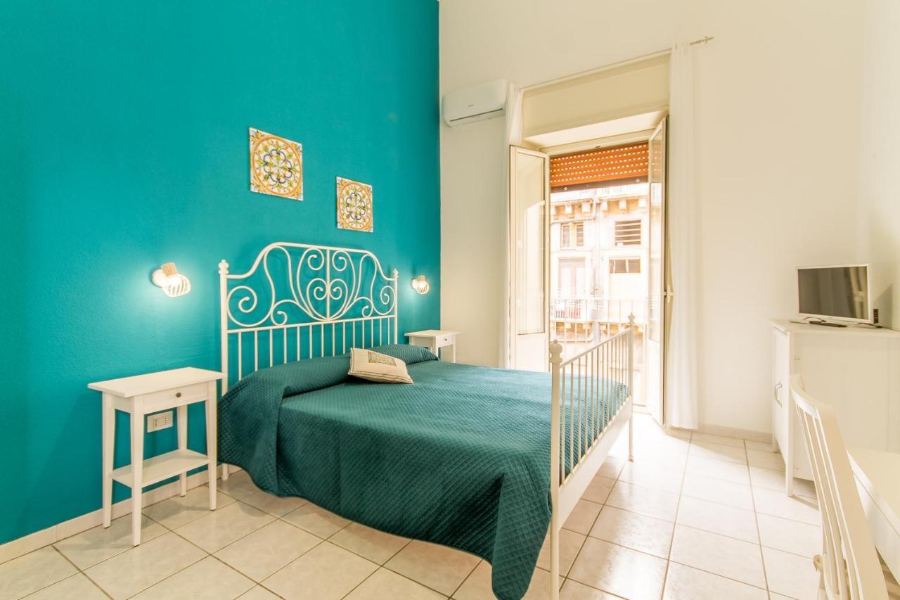 Sicula Home Few Minutes To Sea - Happy Rentals Catania Bagian luar foto