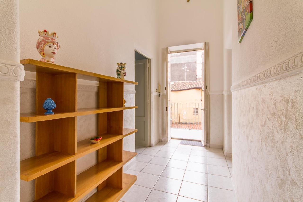 Sicula Home Few Minutes To Sea - Happy Rentals Catania Bagian luar foto